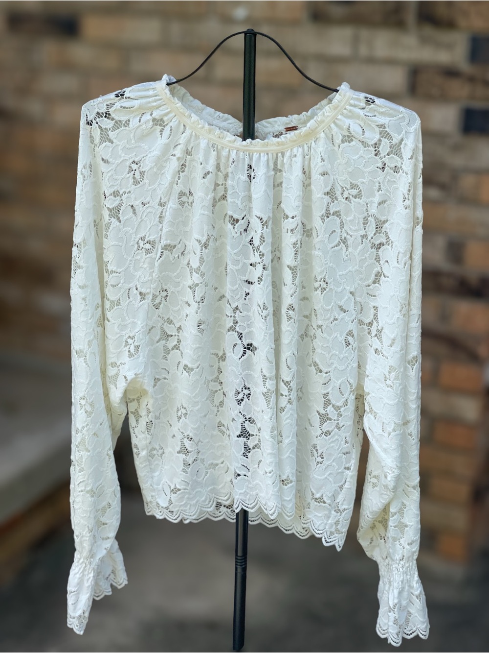 Free People Ivory Floral Lace Long Sleeve Blouse Size L